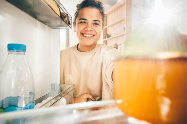 Geladeira Fazendo Barulho de Batidas: Desvendando as Causas e Soluções para um Ambiente Tranquilo